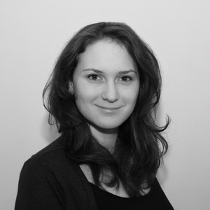 Anna Maria Abbasi - Art Director/GraphicDesigner/Illustrator/Editor