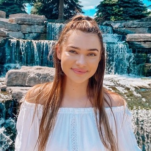 Cassandra Disano - Web Designer & Developer